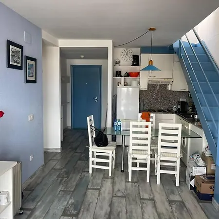 Superbe Avec Roof Et Piscine Apartman Roses